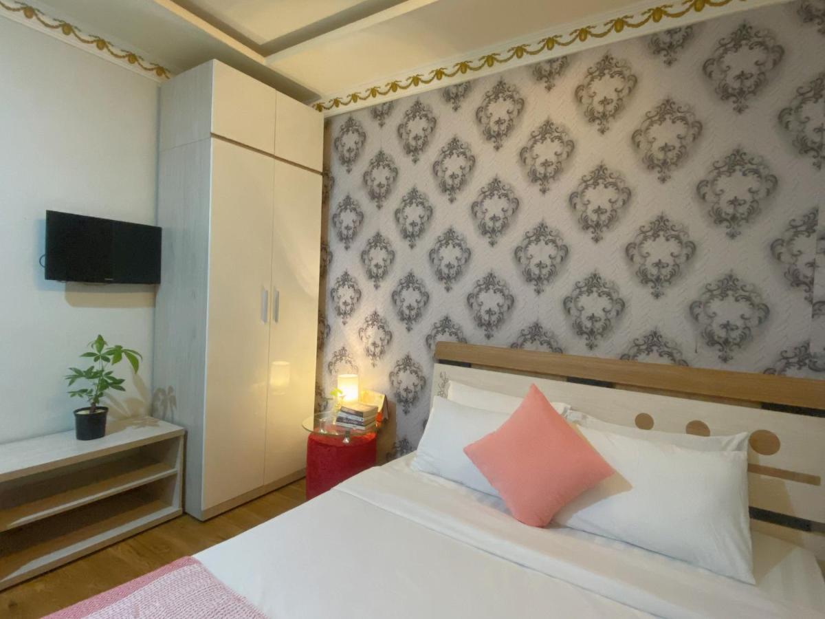 Crowne Bui Vien Hotel Ho Chi Minh City Bagian luar foto