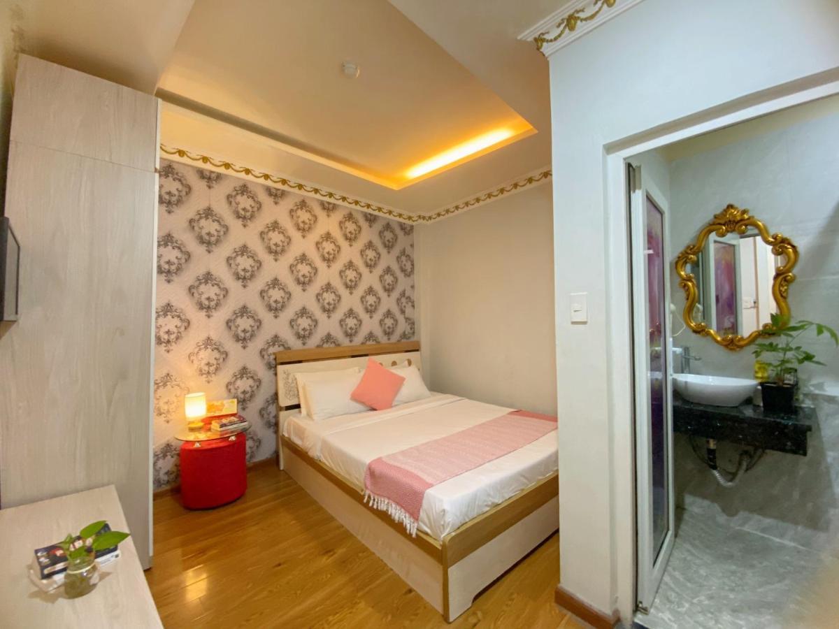 Crowne Bui Vien Hotel Ho Chi Minh City Bagian luar foto
