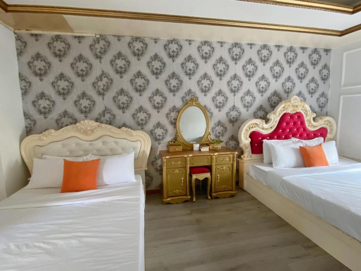 Crowne Bui Vien Hotel Ho Chi Minh City Bagian luar foto