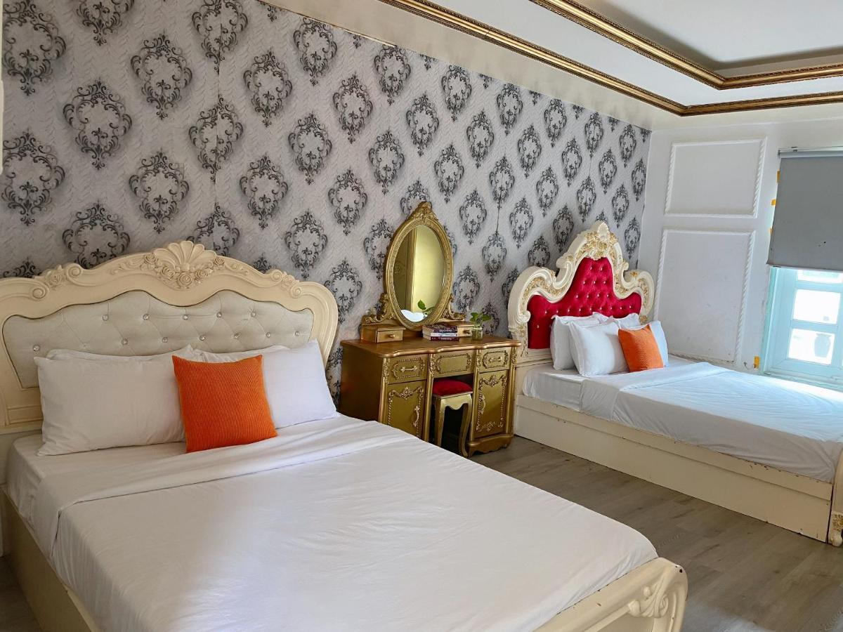 Crowne Bui Vien Hotel Ho Chi Minh City Bagian luar foto