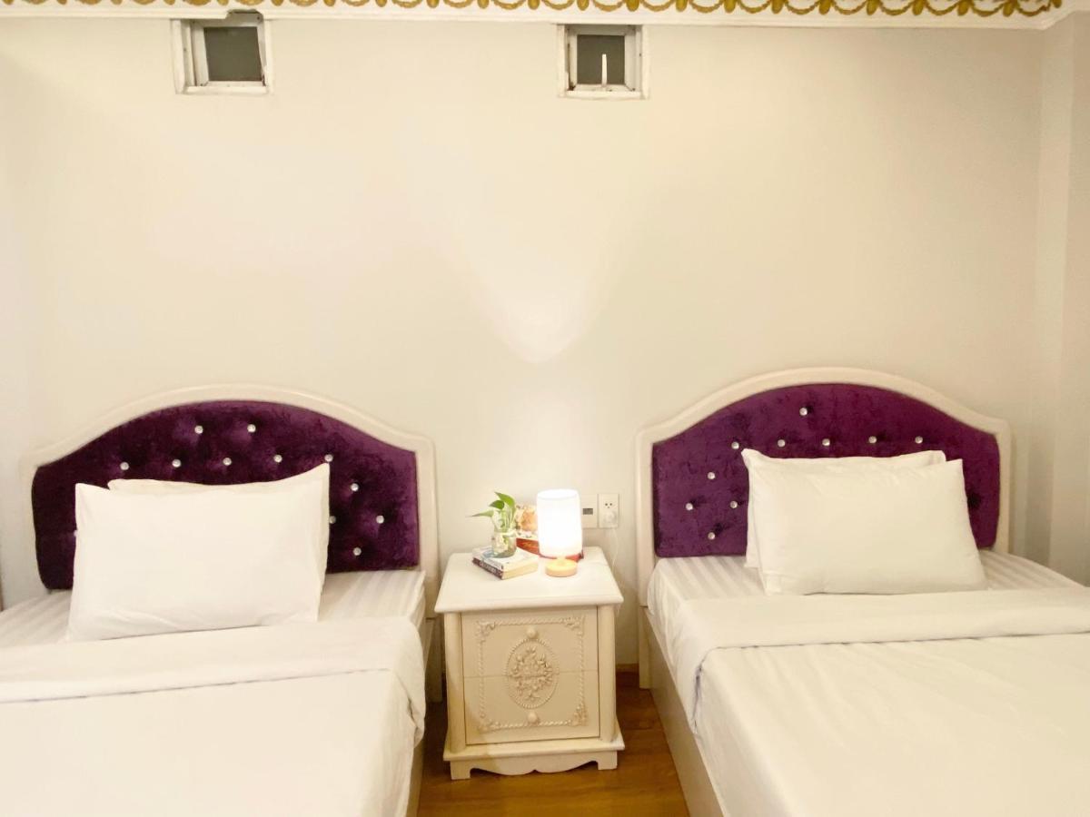 Crowne Bui Vien Hotel Ho Chi Minh City Bagian luar foto